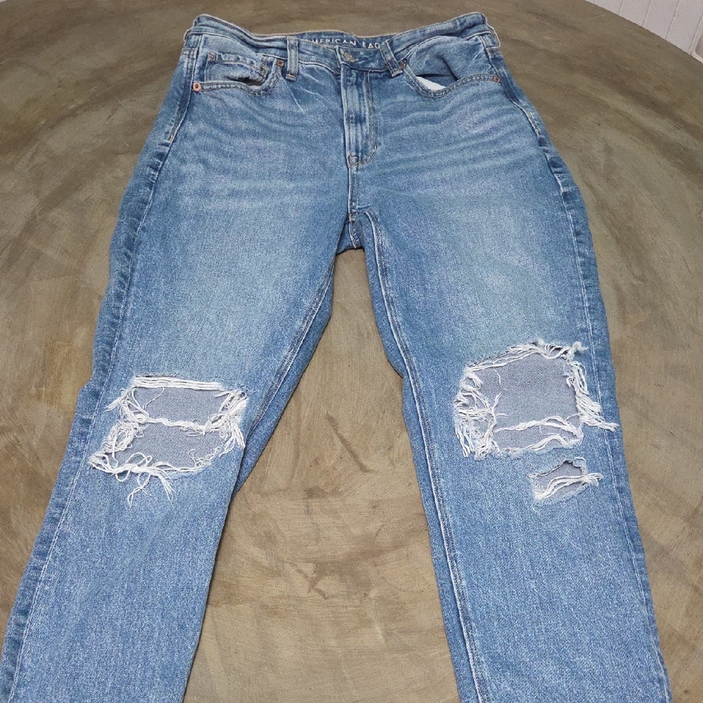 American Eagle Outfitters Light Blue Distressed Mom Jeans